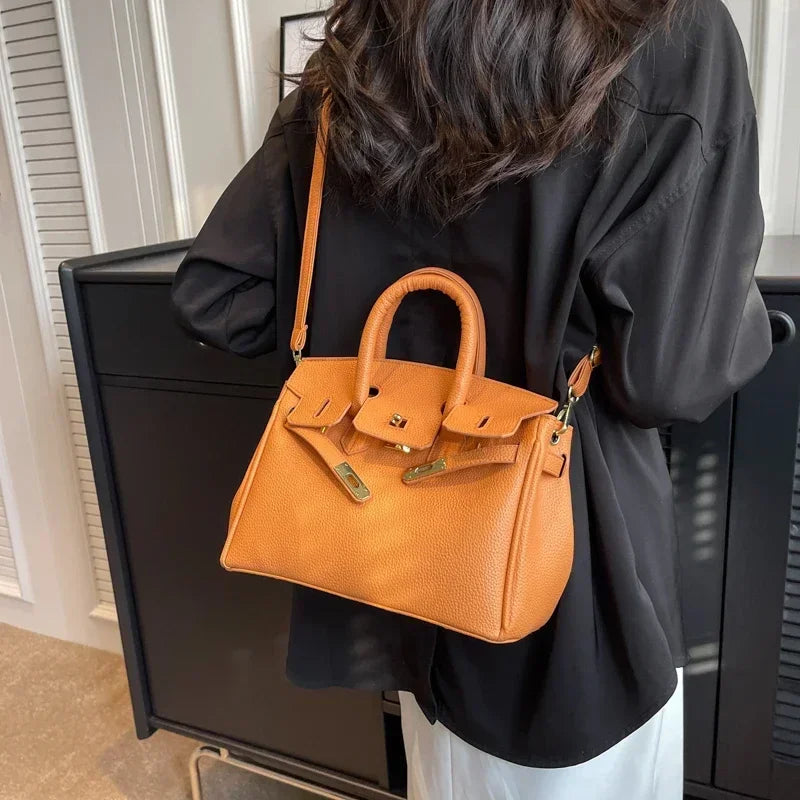 Pochette parisienne Chic de couleur unie, sac à main à bandoulière tendance pour femmes, acheteur élégant en cuir avec Logo de lettre de créateur