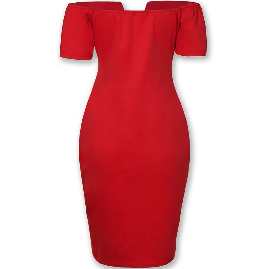 Robe ajustée à épaules dénudées style Lady