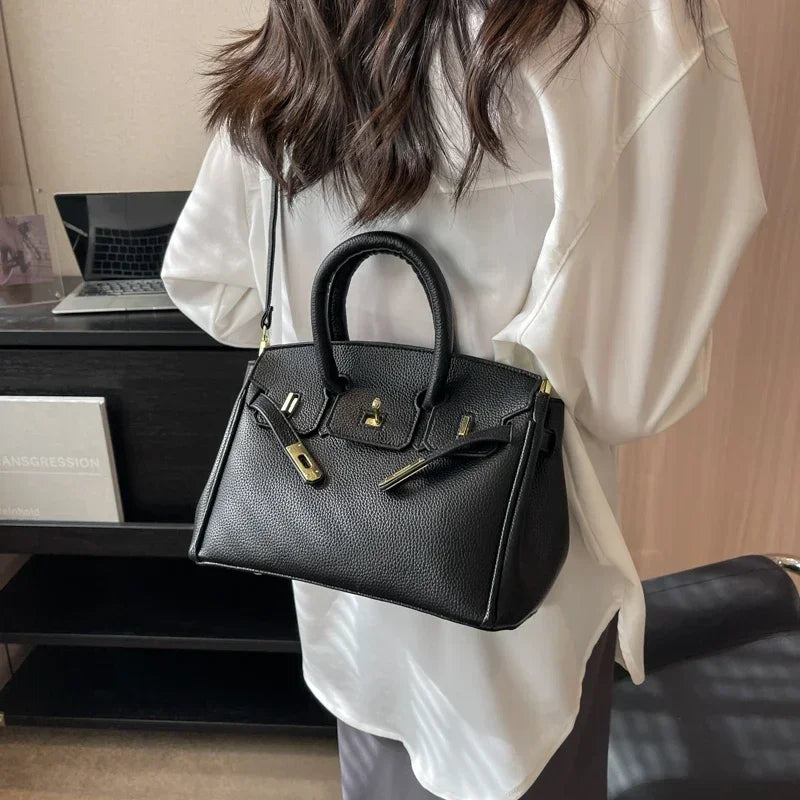 Pochette parisienne Chic de couleur unie, sac à main à bandoulière tendance pour femmes, acheteur élégant en cuir avec Logo de lettre de créateur