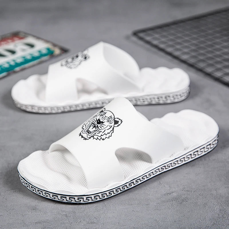 Pantoufles d'été EVA pour hommes, chaussures de plage légères pour l'extérieur, pantoufles d'intérieur à fond souple, diapositives de salle de bain antidérapantes